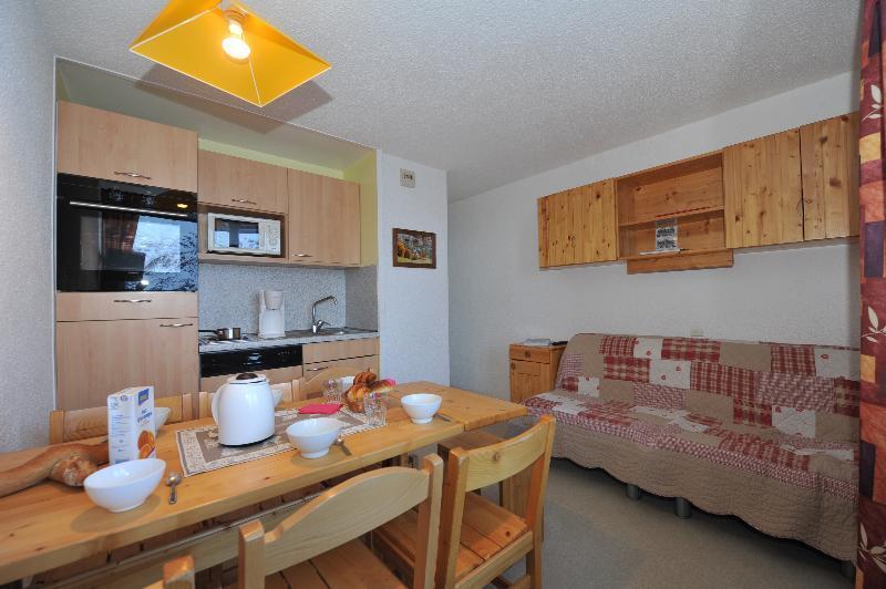 Azureva Les Menuires Aparthotel แซ็ง-มาร์แต็ง-เดอ-แบลวีย์ ภายนอก รูปภาพ