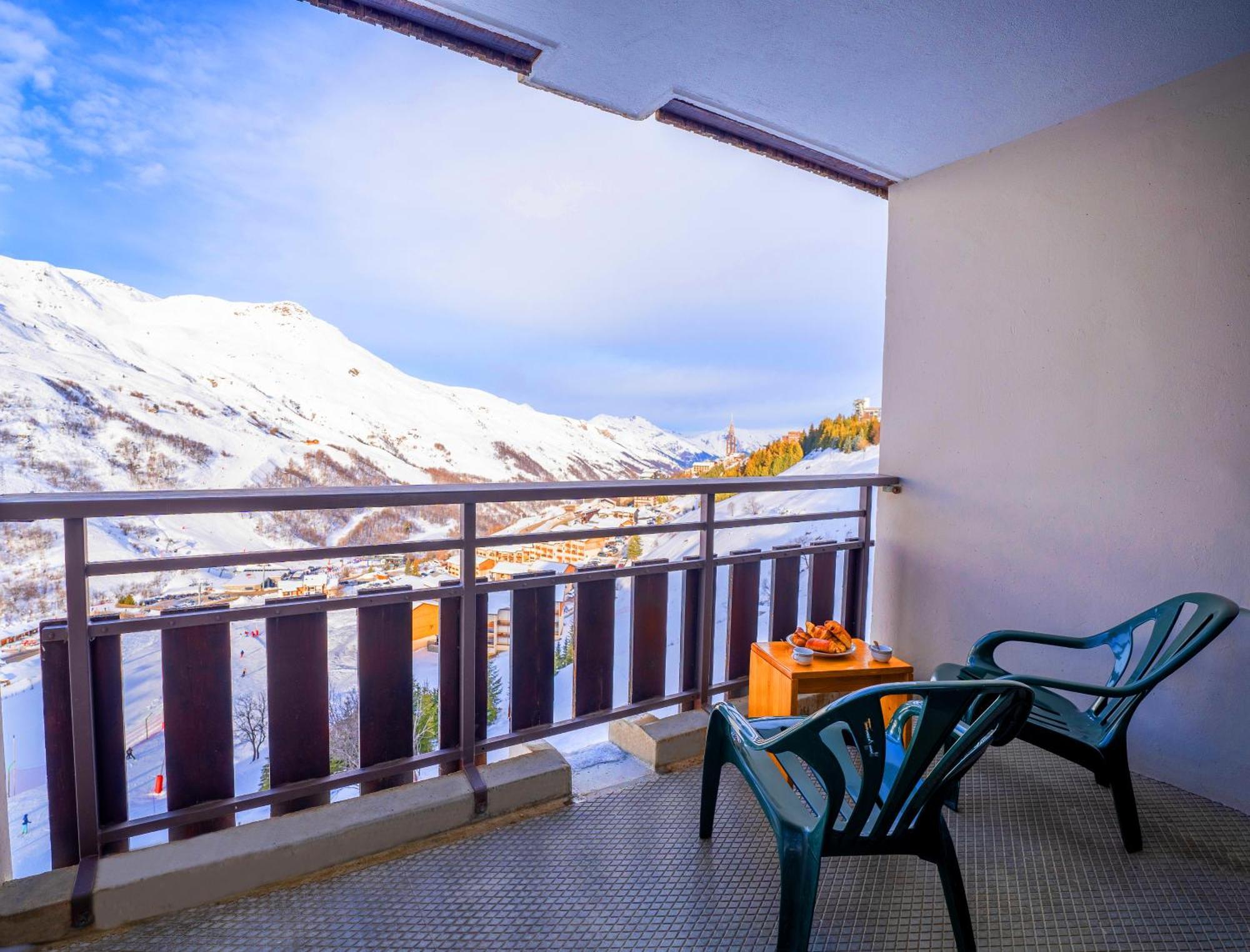 Azureva Les Menuires Aparthotel แซ็ง-มาร์แต็ง-เดอ-แบลวีย์ ภายนอก รูปภาพ