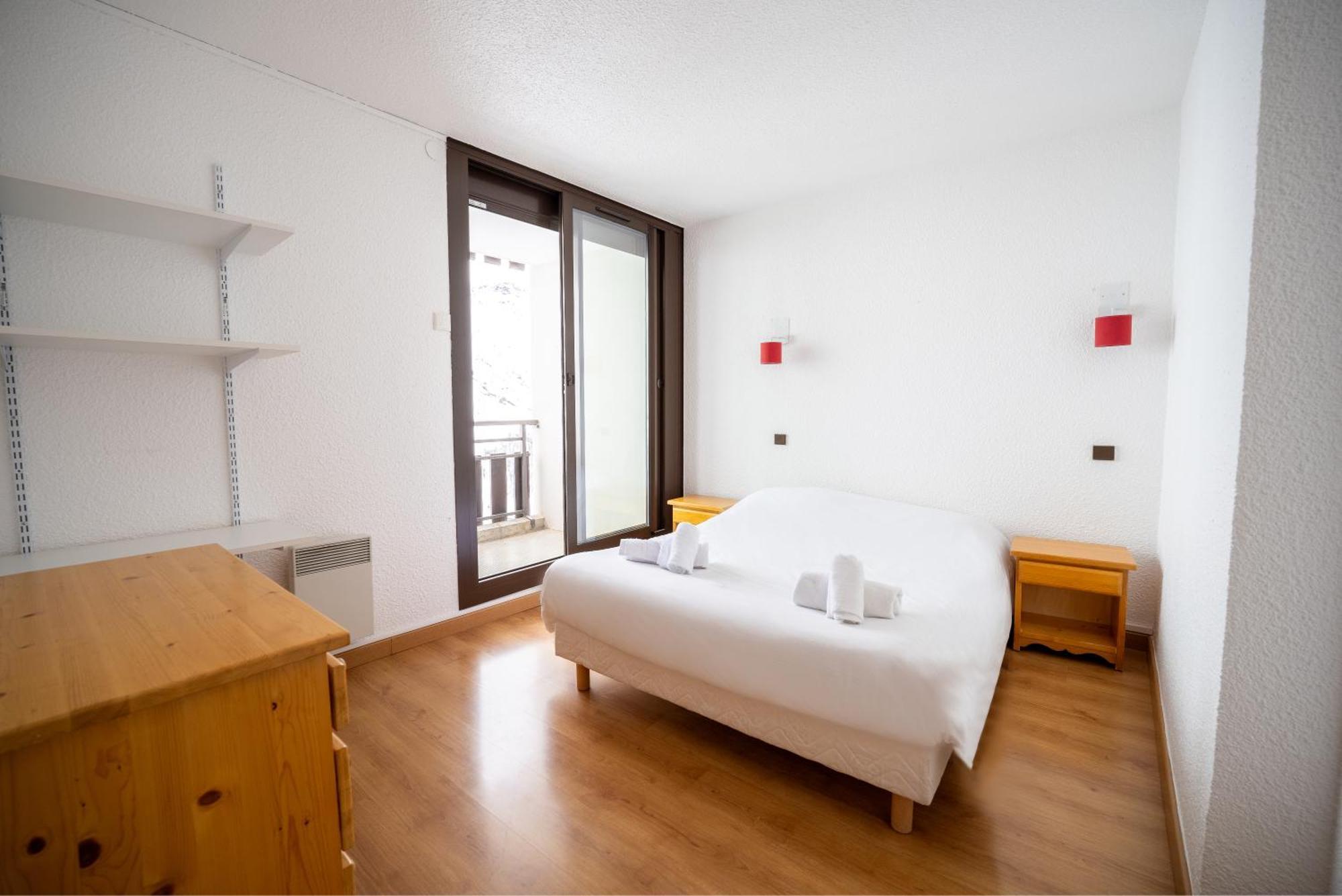 Azureva Les Menuires Aparthotel แซ็ง-มาร์แต็ง-เดอ-แบลวีย์ ภายนอก รูปภาพ