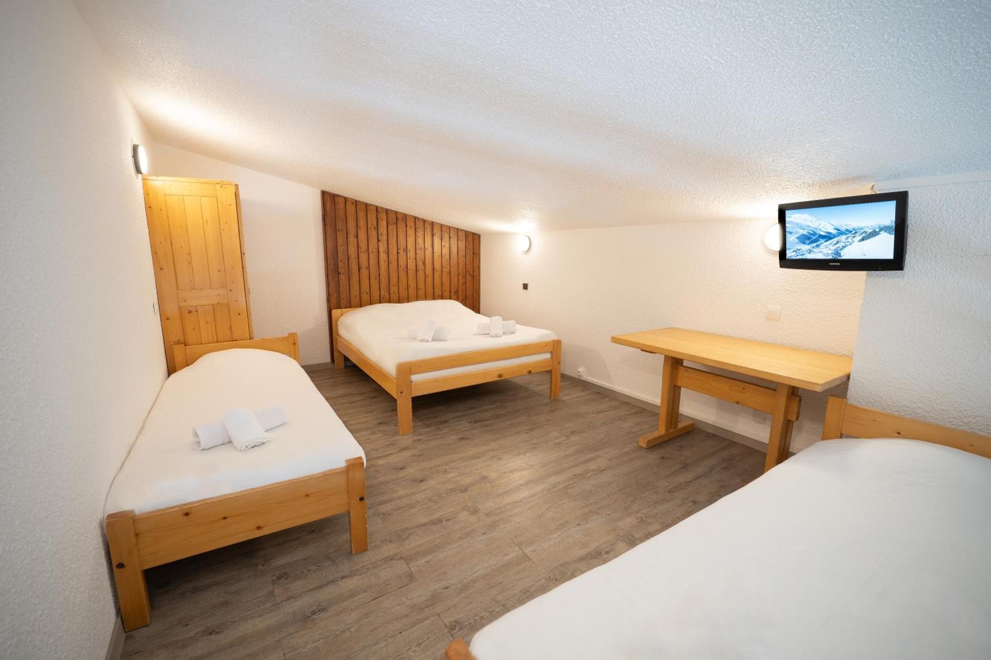Azureva Les Menuires Aparthotel แซ็ง-มาร์แต็ง-เดอ-แบลวีย์ ภายนอก รูปภาพ