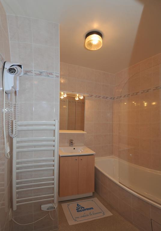 Azureva Les Menuires Aparthotel แซ็ง-มาร์แต็ง-เดอ-แบลวีย์ ภายนอก รูปภาพ