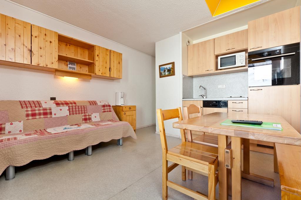 Azureva Les Menuires Aparthotel แซ็ง-มาร์แต็ง-เดอ-แบลวีย์ ภายนอก รูปภาพ